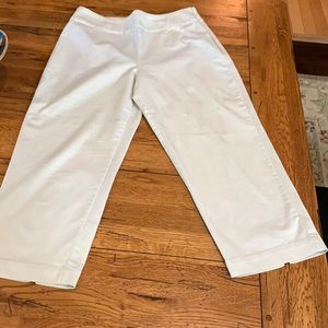 Chico’s side zip light beige crops.